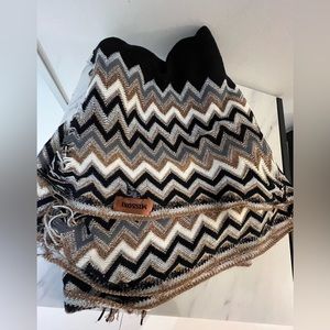 Gorgeous Missoni lamè Large scarf